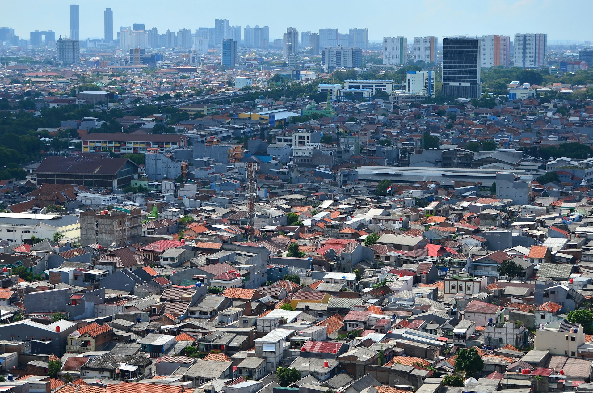 Navigating Urban Personal Finance: Overcoming Challenges and Finding Solutions